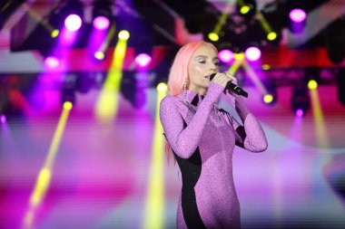 30-08-2023 İstanbul-Türkiye: Gulsen Konser Müzikal Gösterisinde Canlı