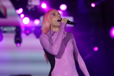 30-08-2023 İstanbul-Türkiye: Gulsen Konser Müzikal Gösterisinde Canlı