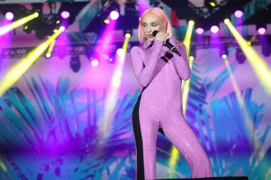30-08-2023 İstanbul-Türkiye: Gulsen Konser Müzikal Gösterisinde Canlı