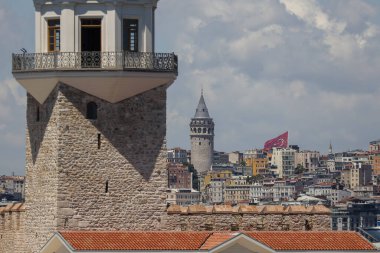 29-06-2024 İstanbul-Türkiye: İstanbul Boğazı 'nda Tekne Yüzüyor