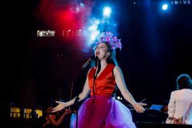 12-06-2022 İstanbul-Türkiye: Beyolu Kültür Festivali Şarkıcısı Karsu