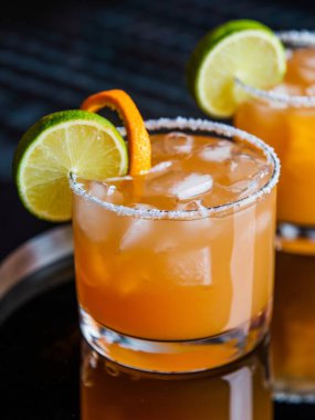 Limonlu Portakallı Margarita Mükemmel Yaz Kokteyli