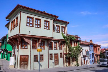 22-Eylul-2024 Eskisehir-Türkiye: Osmanlı Mimarisi ile Odunpazar Eskisehir 'deki Tarihi Cami