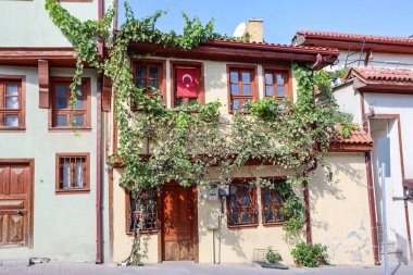 22-Eylul-2024 Eskisehir-Türkiye: Osmanlı Mimarisi ile Odunpazar Eskisehir 'deki Tarihi Cami