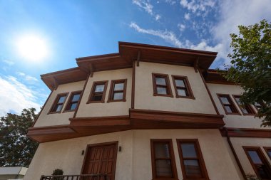 22-Eylul-2024 Eskisehir-Türkiye: Osmanlı Mimarisi ile Odunpazar Eskisehir 'deki Tarihi Cami