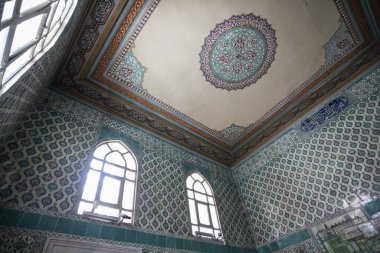 17-04-2025 İstanbul-Türkiye: Topkapı Sarayı 'ndaki Harem Bölümü' nün İç Avlusu