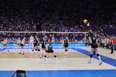 18-06-2025 Istanbul-Turkiye: Turkish player serving during Volleyball Nations League 2025 match
