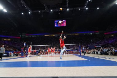 18-06-2025 Istanbul-Turkey: Melissa Vargas jumps high for a serve during Volleyball Nations League 2025 match in packed stadium