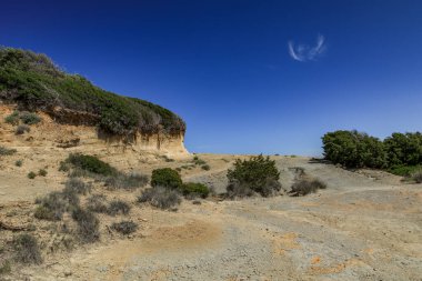 Hırvatistan 'ın Rab adasında insanların olmadığı ulaşılmaz bir sahil.