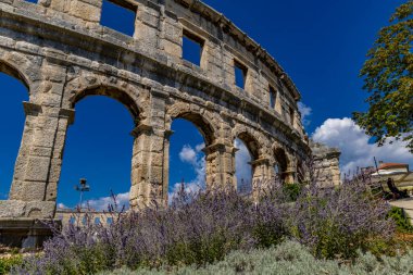 Pula turizmindeki amfiteatr Hırvatistan 'da gladyatör arenasına akın etti