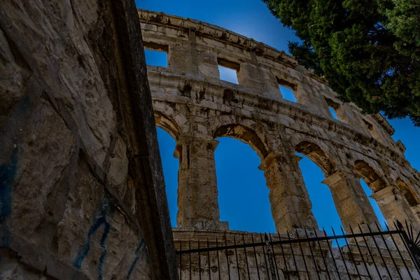 Pula turizmindeki amfiteatr Hırvatistan 'da gladyatör arenasına akın etti