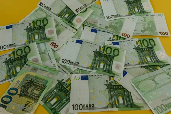 Argent Éparpillé Sur Table Cent Deux Cents Billets Euros — Photo