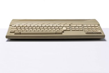 80 'lerin ve 90' ların bilgisayarları, 16 bit oyun konsolları 