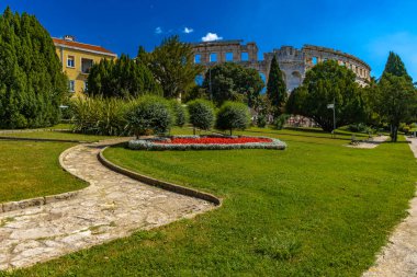 Pula 'da amfiteatr, arenada gladyatör, Hırvatistan' da anıtlar 