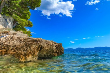 Makarska Riviera plajları Hırvatistan 'ın Drvenik turizm beldesi