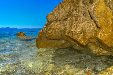Makarska Riviera plajları Hırvatistan 'ın Drvenik turizm beldesi