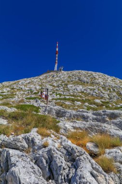 Sveti Jure Biokovo zirvesi, Hırvatistan 'daki Dinariç Dağları, kuş bakışı manzara 1762 metre