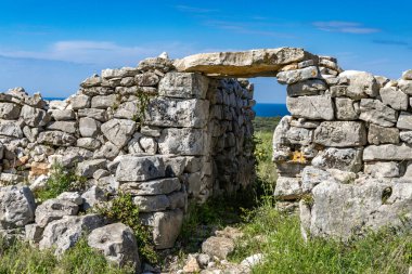 Bronz Çağı 'ndan kalma Monkodonja yerleşimi, Hırvatistan' daki Rovinj arkeoloji sahası 