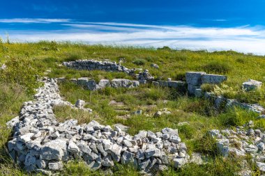 Bronz Çağı 'ndan kalma Monkodonja yerleşimi, Hırvatistan' daki Rovinj arkeoloji sahası 