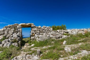 Bronz Çağı 'ndan kalma Monkodonja yerleşimi, Hırvatistan' daki Rovinj arkeoloji sahası 