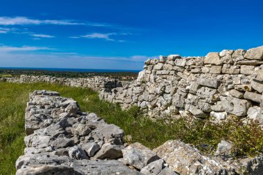 Bronz Çağı 'ndan kalma Monkodonja yerleşimi, Hırvatistan' daki Rovinj arkeoloji sahası 