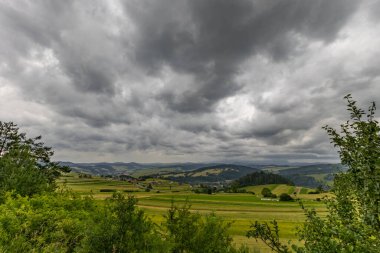 Tatra Dağları Panorama Velo Czorsztyn bisiklet rotası Czorszty göl turistik merkezi çevresinde