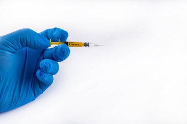 Heparin antikoagülan klexan ilaç şırıngası mavi plastik cerrahi şırınga