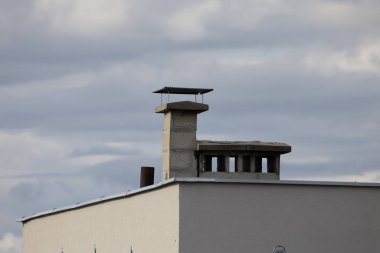 Çoklu aile bloklarında ek havalandırma boşlukları, karbon monoksit ve karbon monoksit zehirlenmesine karşı koruma