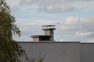 Çoklu aile bloklarında ek havalandırma boşlukları, karbon monoksit ve karbon monoksit zehirlenmesine karşı koruma