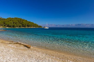 Peljesac yarımadası, sessiz ve huzurlu plajlar, boş, turist yok, sezon dışında dinlenme, küçük Trpanj kasabası