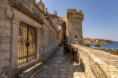 Korcula adasındaki eski kasaba, ünlü kaşif Makro Polo 'nun doğduğu ve yaşadığı şehir.