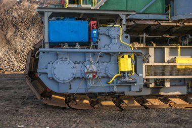 Orta Avrupa 'da bir linyit madeninde ağır ekipman