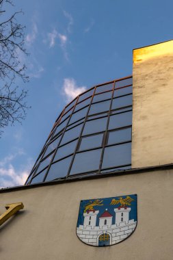 Czestochowa, Polonya - 4 Mart 2025 - Czestochowa belediye binası, belediye başkanının merkezi, şehir yetkilileri