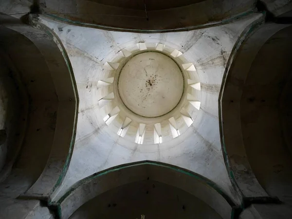 Купол Церкви Успіння Фортеці Ананурі Стоїть Березі Водосховища Жінвалі Джорджія — стокове фото