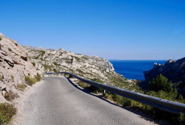 Calanque de Sormiou, Provence, Fransa 'ya giden yol. Yüksek kalite fotoğraf