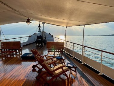 Vorarlberg, Avusturya 'da Constance Gölü' nde günbatımı vapuru. Yüksek kalite fotoğraf