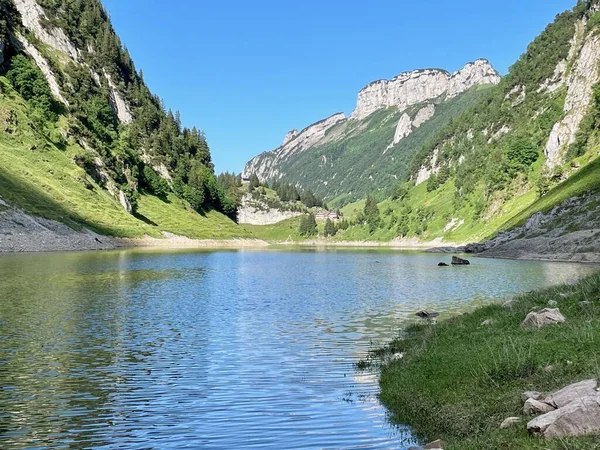 瑞士阿彭策尔州阿尔普斯坦的Faehlensee全景 高质量的照片 — 图库照片