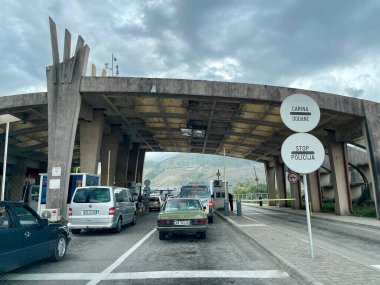 Tuzi, Karadağ, 26.07... 2023. Karadağ 'ın Tuzi kentini geçen sınır, Skadar Gölü' nde. Yüksek kalite fotoğraf