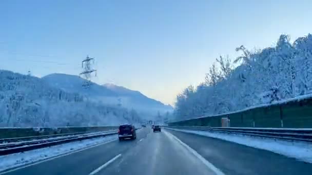 Zeitraffer Auf Der Autobahn Morgen Wunderschöne Winterlandschaft Vorarlberg Österreich Hochwertiges — Stockvideo