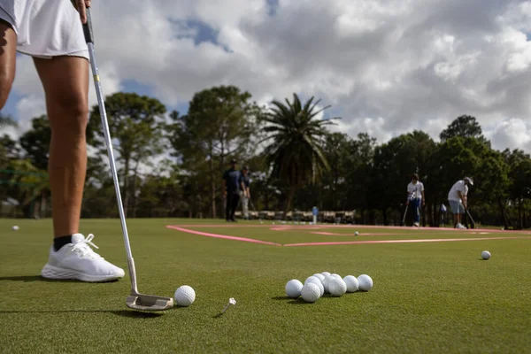 Golflektion För Nybörjare Bollar Och Klubbor — Stockfoto