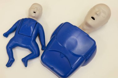 Kardiyopulmoner resüsitasyon (CPR) teknikleri için manken