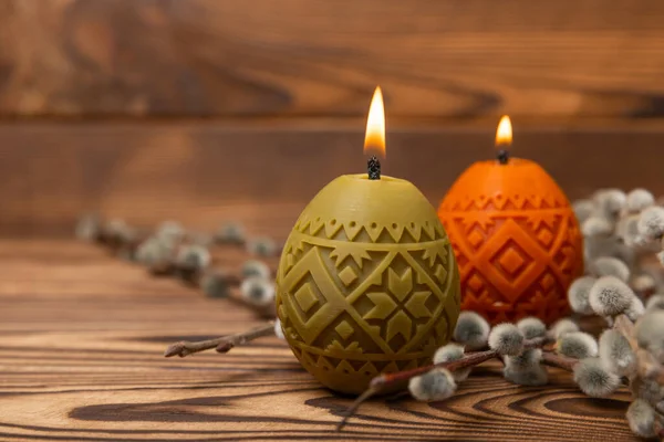 Παραδοσιακή Διακόσμηση Πάσχα Κάψιμο Κεριών Σόγιας Σχήμα Πολύχρωμων Αυγών Και — Φωτογραφία Αρχείου
