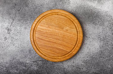 Mermer bir mutfak masasının tahta kesimi. Menü yemek kartı ya da yemek tarifleri arka plan kavramı. MOCKUP Tasarım. Metin için yer, kopyalama alanı. Yemek ve yemek kavramı..