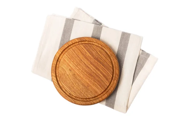 白に隔離されたナプキンとピザボード 手作りのまな板木製のまな板 白い背景に木製の板 モックアップだ デザイン — ストック写真