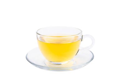 Çiçek tomurcuklu papatya çayı ve beyaz arka planda izole edilmiş papatya çiçeği buketi. Yararlı bitkisel içecekler ve doğal iyileştirici konsept. Dokunulmazlık Çayı. Kapatın. Boşluğu kopyala.