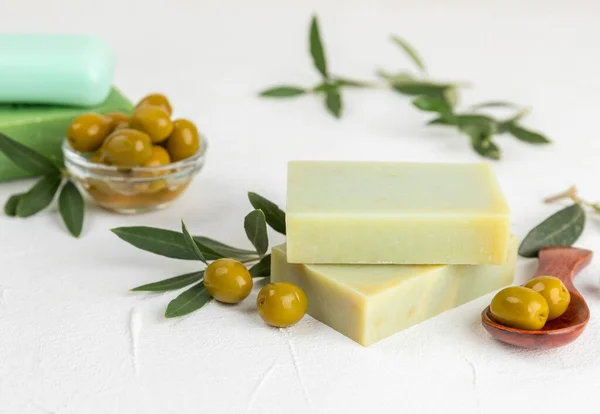 Natural Bar Soap Olive Oil Extract White Textured Wood Pieces — Stock Photo, Image