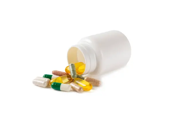 Vitamíny Doplňky Různorodost Vitaminových Tablet Sklenici Izolované Bílém Pozadí Multivitamíny — Stock fotografie