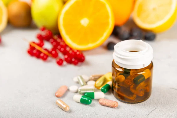 Vitamíny Doplňky Různé Vitamínové Tablety Sklenici Textuře Pozadí Multivitamíny Čerstvým — Stock fotografie