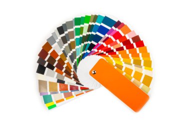 Beyaz arkaplanda izole edilmiş renk paleti. Renkli palet rehberi. Gökkuşağı renklerinin kağıt kataloğu. Yaratıcı. Palet, trend renk örnekleri. Renk örnekleri. Dekorasyon ve iç mimar.