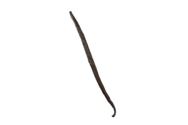 Beyaz arka planda izole edilmiş vanilya kabukları. Vanilya çiçekleri ve tohumlar. Vanilyalı fasulye. Hamur işleri ve tatlılar için baharatlı baharat. Baharat. Mesaj için yer var. Boşluğu Kopyala